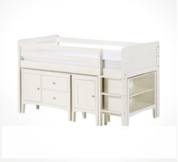 Kids' bedroom