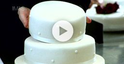 Stacking a Tiered Cake