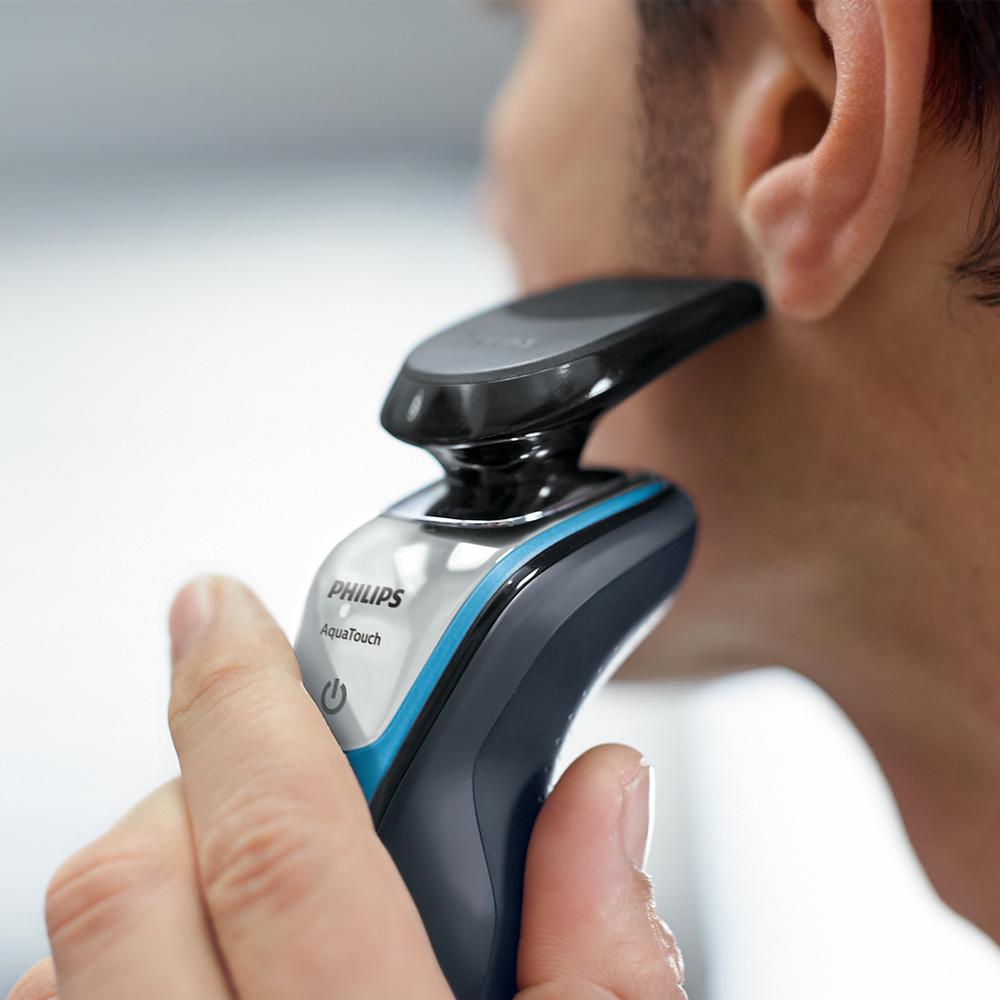Philips S5400/06 Series 5000 Aqua Touch Electric Shaver with Smart