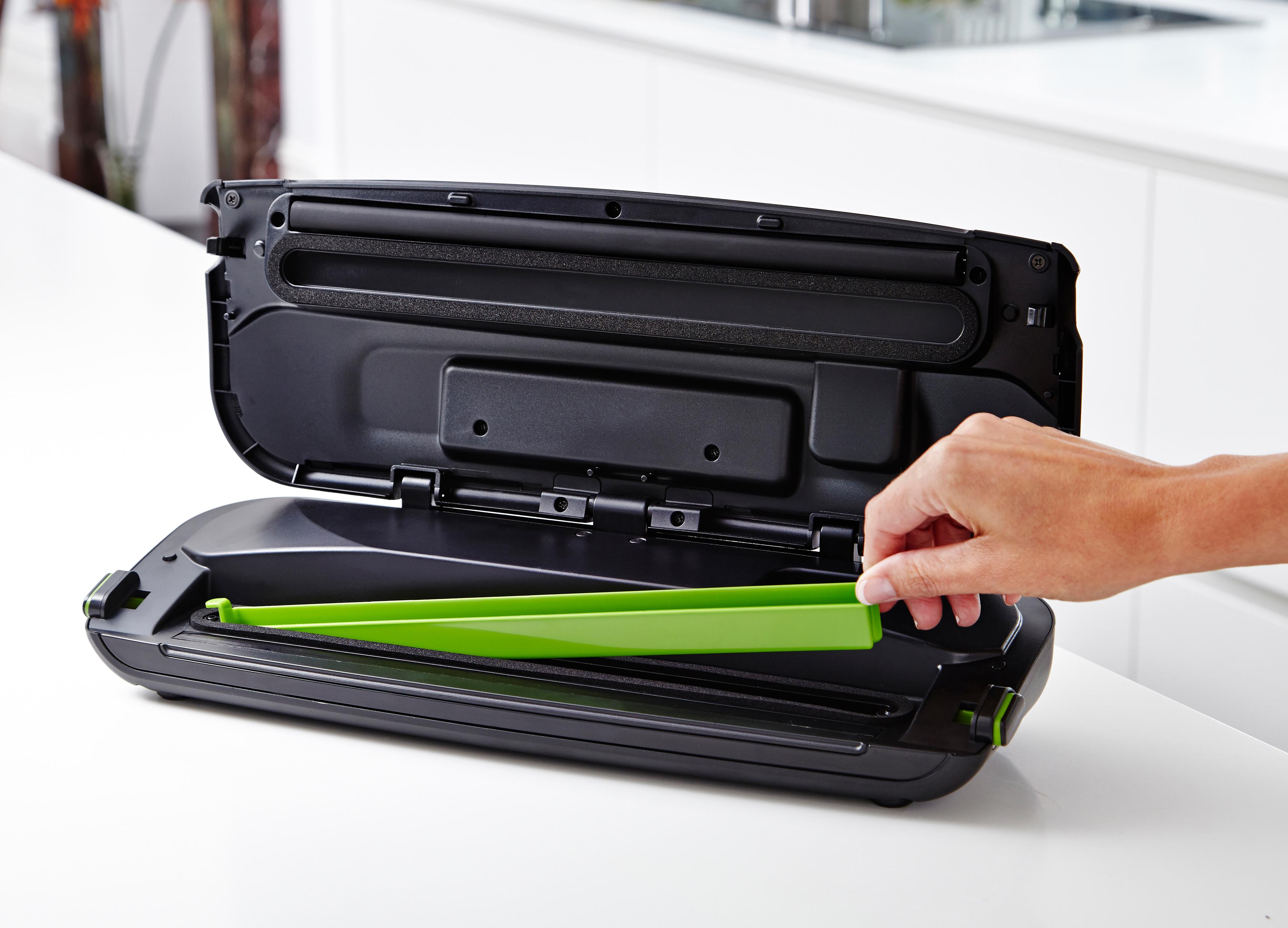 FoodSaver FFS001 Vacuum Sealer Black Amazon.co.uk Kitchen & Home