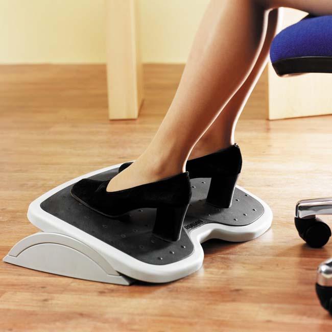 Kensington SoleMate Adjustable Ergonomic Foot Rest (56145) Black