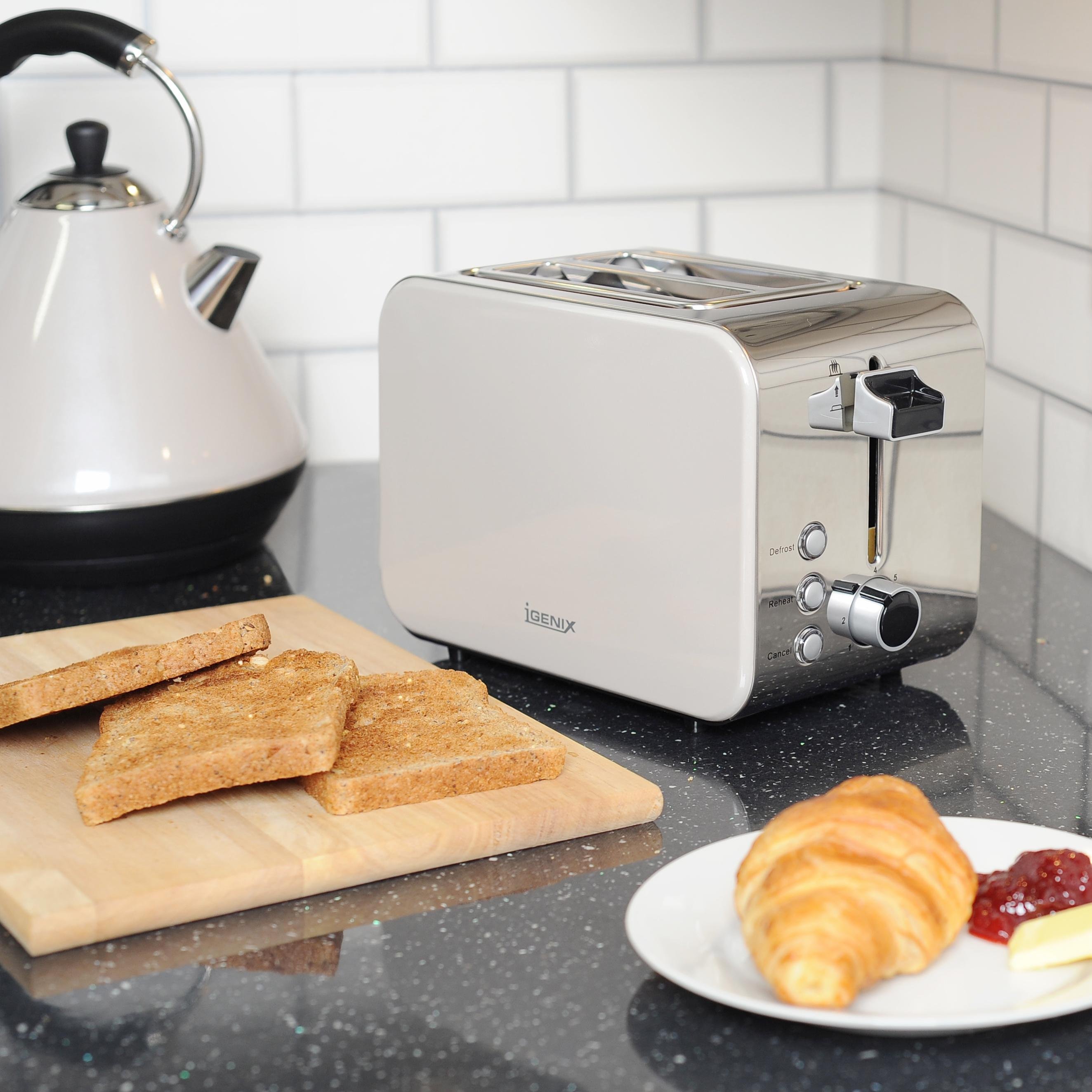 Igenix AMZ11 Breakfast Set Pyramid Kettle and 2 Slice Toaster