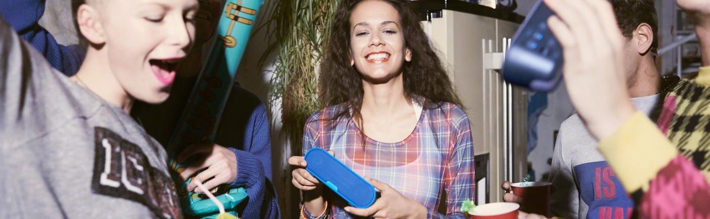 Sony? SRS-XB2? Waterproof Portable Speaker? Extra Bass? water-resistant design? NFC? bluetooth