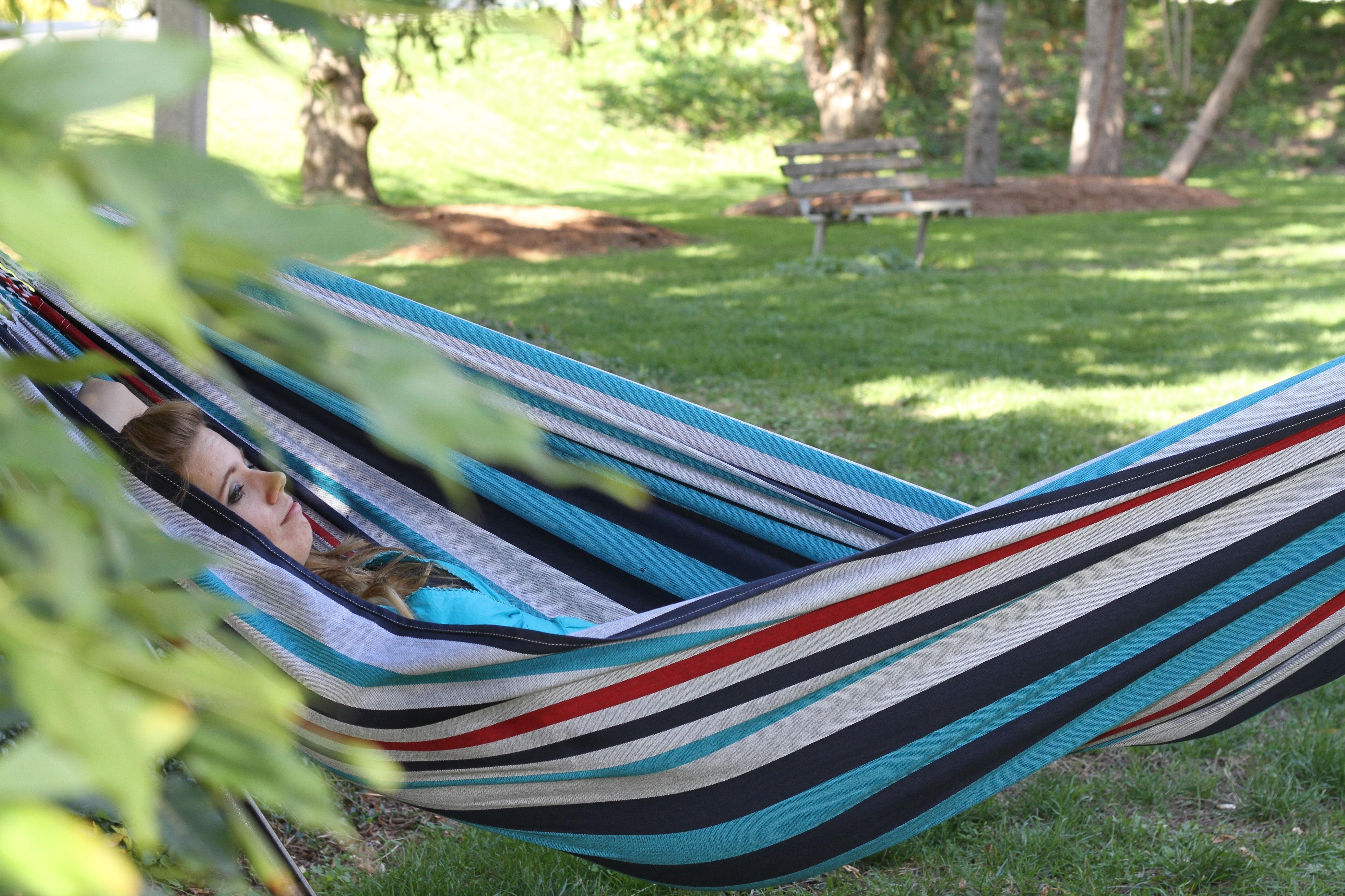 Vivere Double Cotton Hammock with SpaceSaving Steel Stand, Tropical