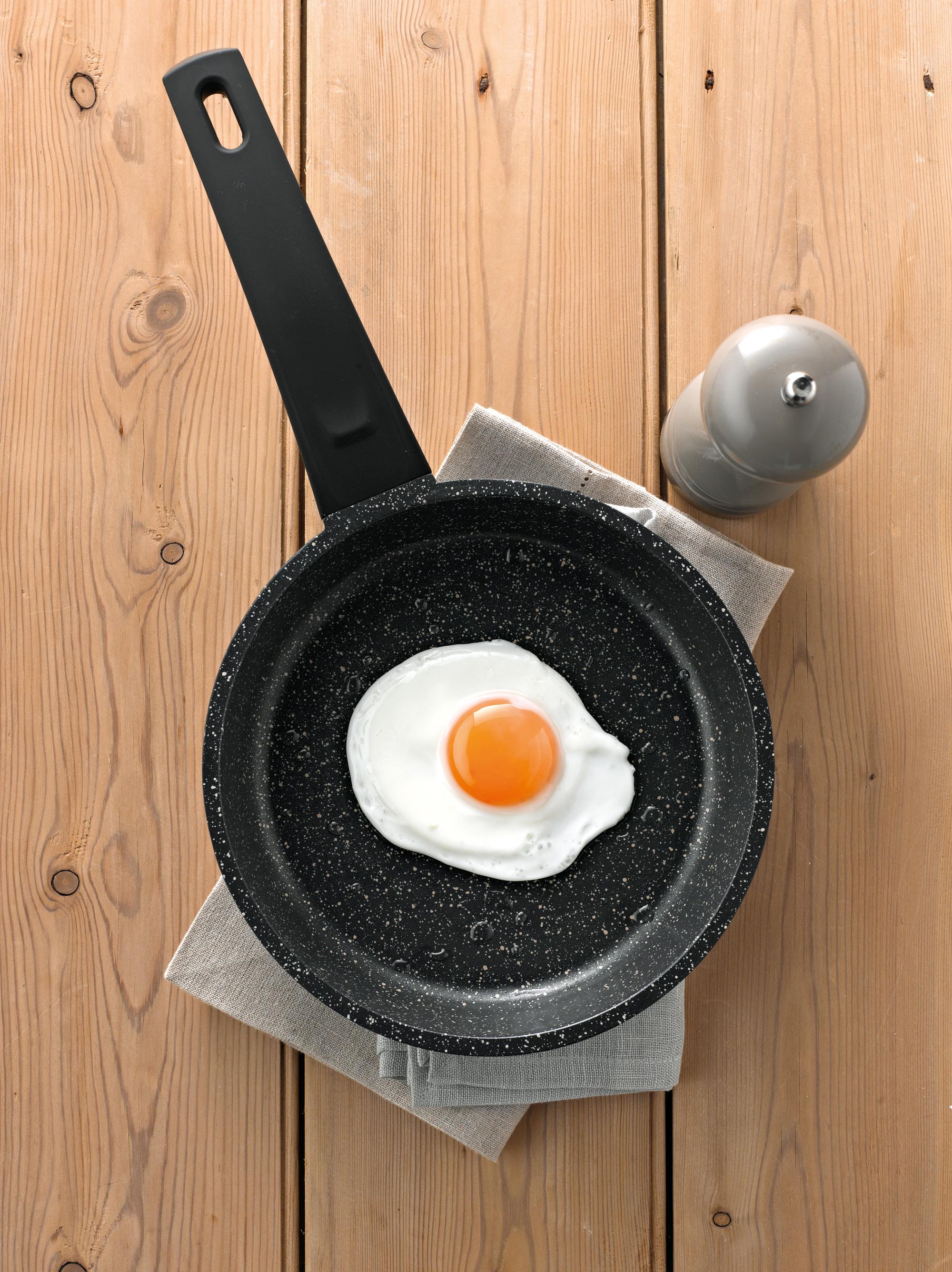 Prestige Stone Quartz 24 cm Skillet Black Amazon.co.uk Kitchen & Home