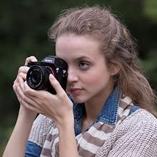 Sony, ICLE-7, full frame interchangeable lens camera, 24.3mp, 3 inch LCD, nfc, bionz x, a7