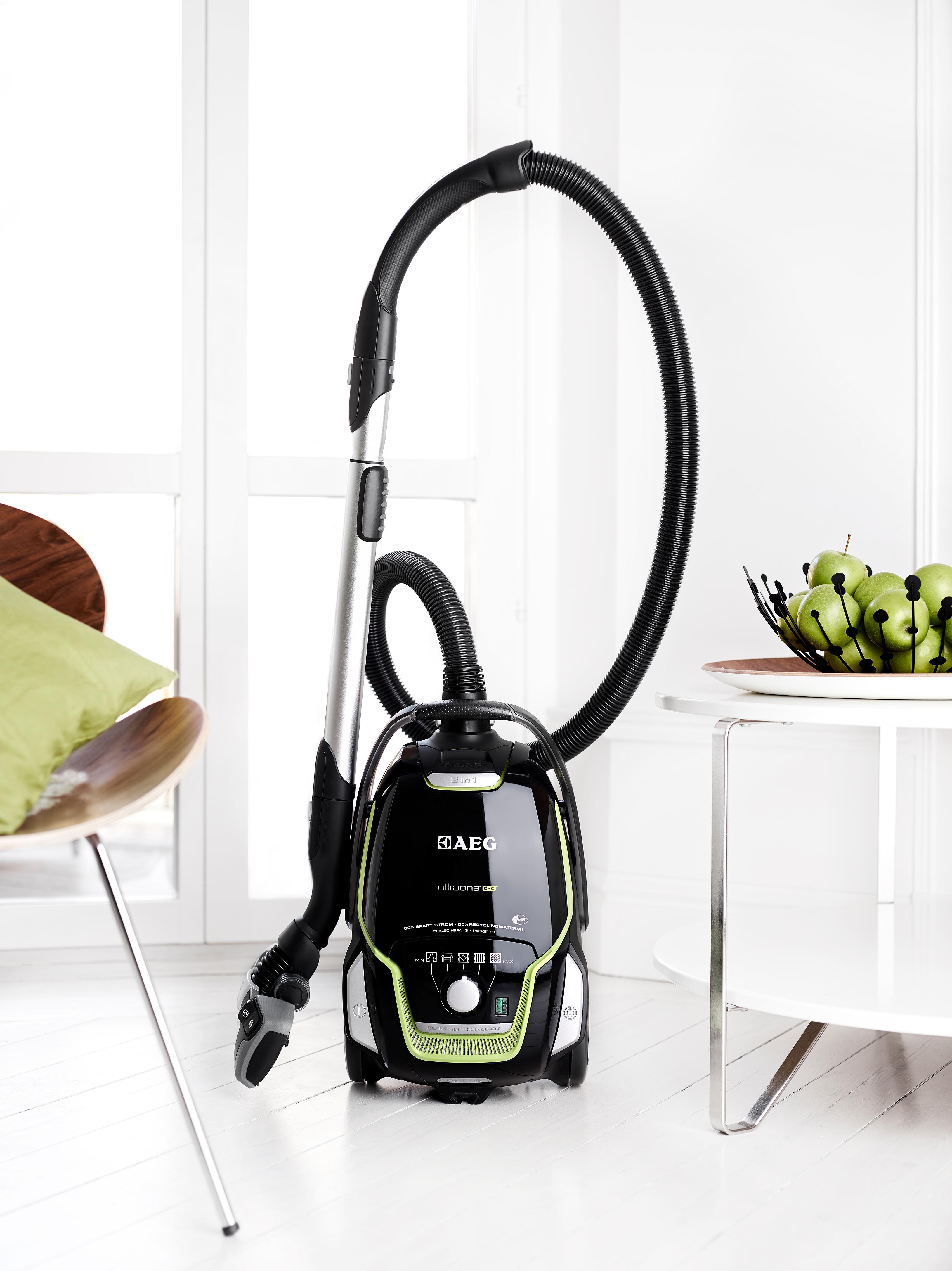 AEG UOGREEN Vacuum Cleaner 800 W Ebony Black Amazon.co.uk Kitchen