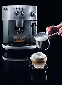 cafetera delonghi magnifica