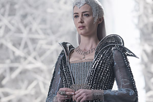 Huntsman_Icequeen_szn_0 02