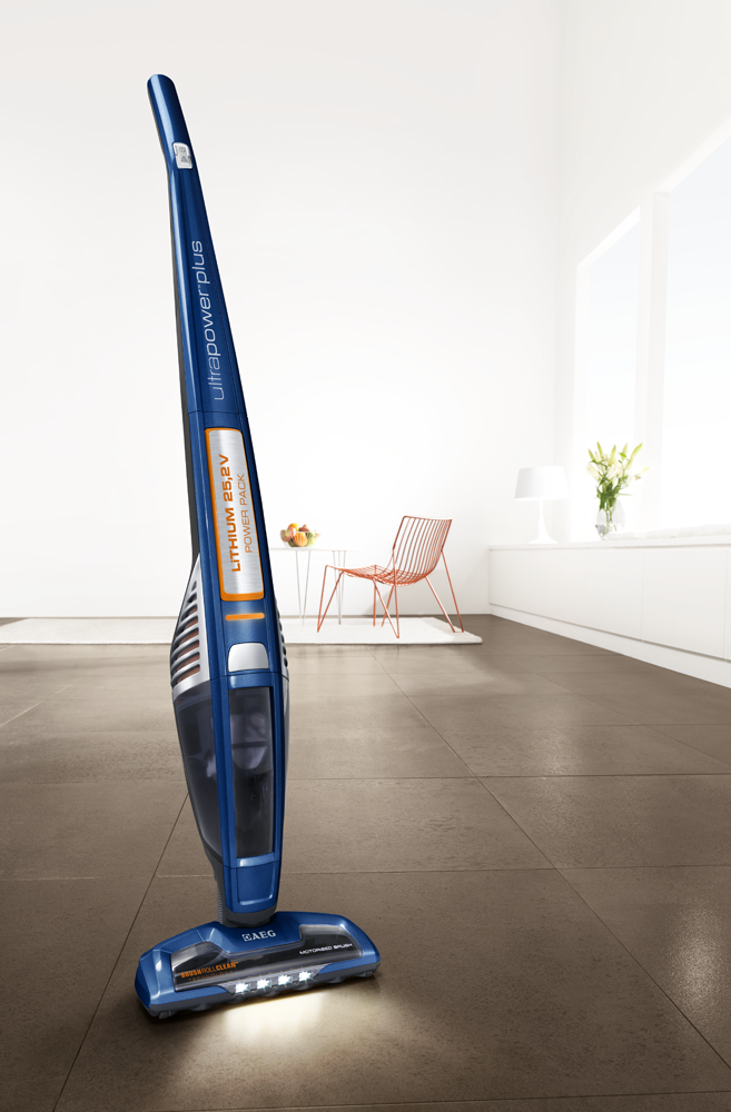 Amazon.de AEG ECO CX860FFP Handstaubsauger (beutellos, 25, 2 V