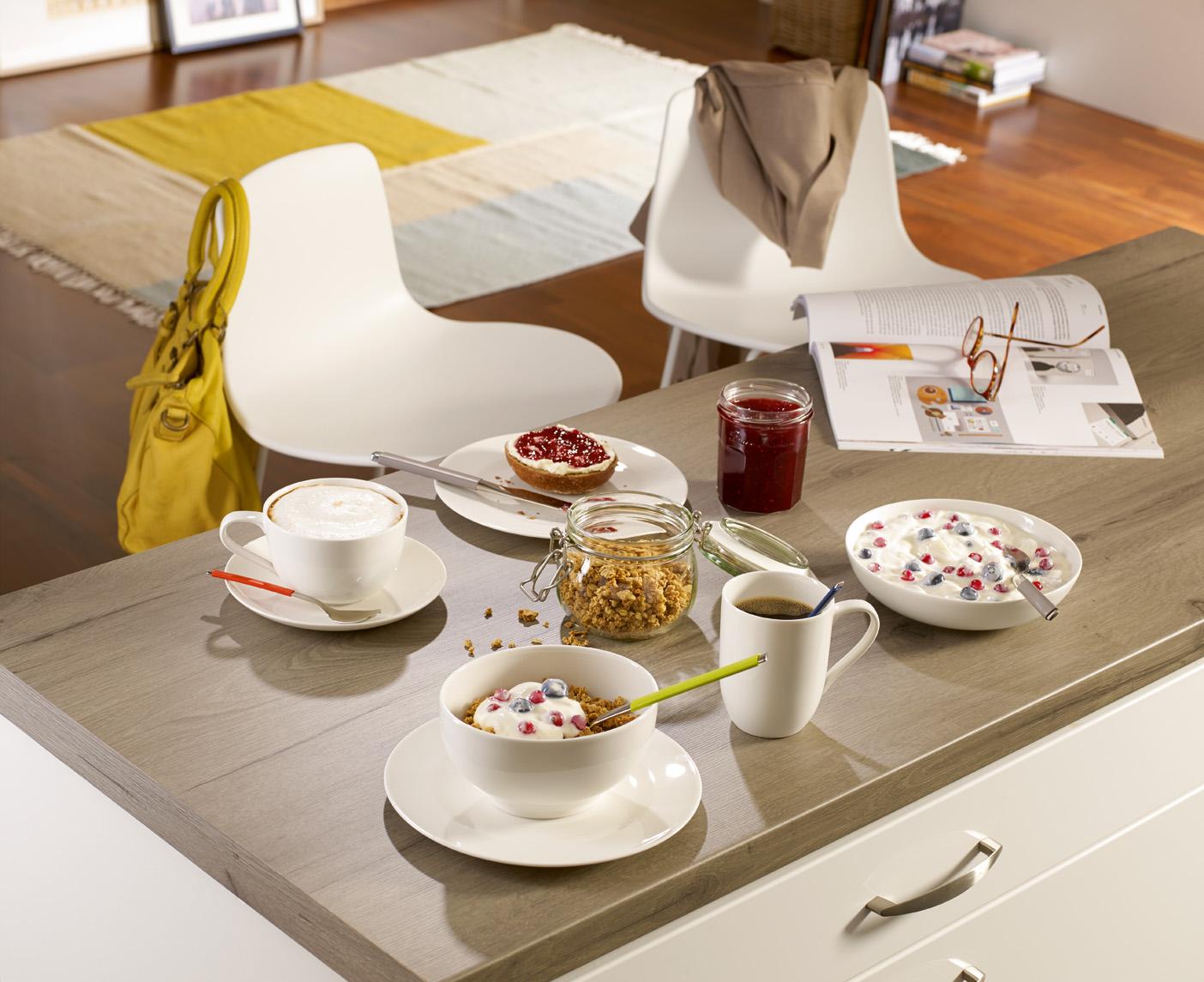 Villeroy & Boch For Me Basic Set / weißes Geschirrset aus Porzellan inkl. Teller, Tassen und