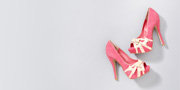 Schuhe & Hand- taschen