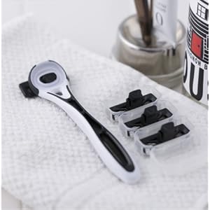 Amazon Co Jp Xfit クロスフィット 5枚刃 クリアパッケージ 使い切りホルダー 替刃4個 ドラッグストア