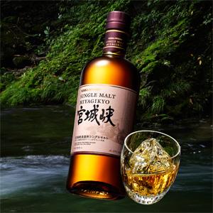 Amazon Co Jp シングルモルト 宮城峡 ウイスキー 日本 700ml 食品 飲料 お酒