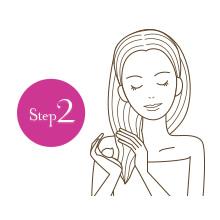 【Step2】髪の中間から毛先にかけてまんべんなく！