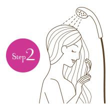 【Step2】予洗いをしておくと余分な汚れが落ち、シャンプーがスムーズ！