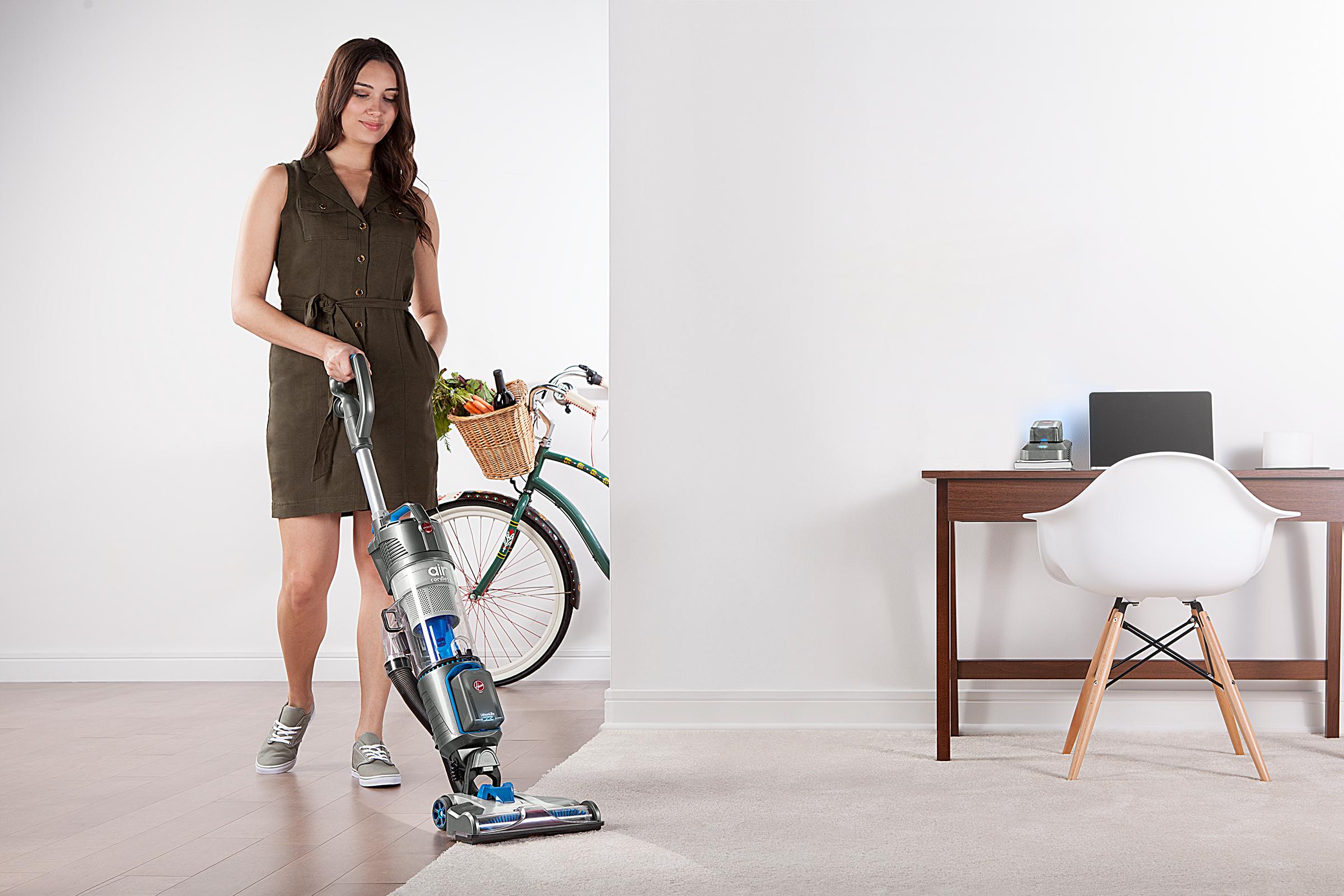 Hoover Air Cordless Series 20V Lithium Ion Bagless Upright Vacuum