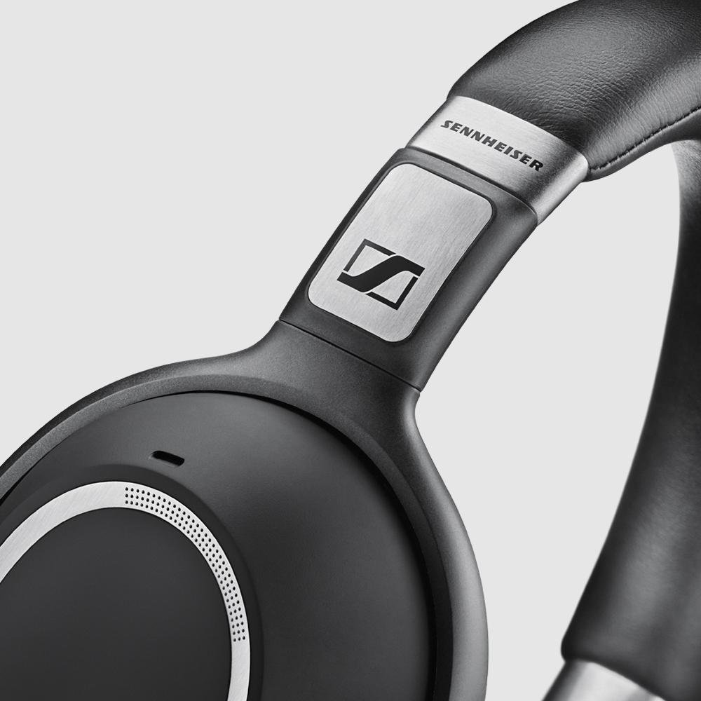 Sennheiser PXC 550 Wireless NoiseGard Adaptive Noise Cancelling