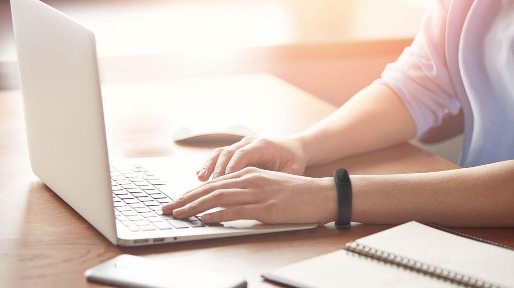 Low Power Consumption of OLED-Display Low Power Consumption of OLED-Display