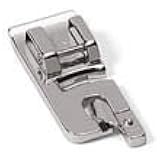 Amazon.com: Distinctive Narrow Rolled Hem Sewing Machine