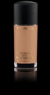 mac studio fix fluid nw22