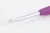 Clover 1045G Amour Crochet Hook 4.0mm Metal Multicoloured Easy Grip view 4