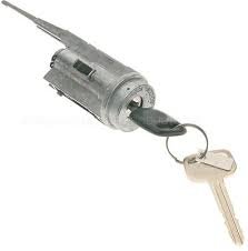 Well Auto Ignition Lock Cylinder -Tumbler with Key for 00-06 Tundra