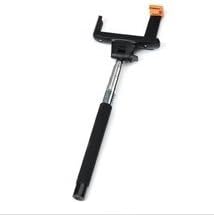 Selfie stick Bluetooth monopod, Extendable Wireless Bluetooth Selfie Stick with built-in Bluetooth Remote Shutter w/ Adjustable Phone Holder for iPhone Android, Bluetooth (Green)