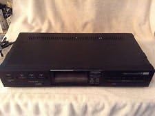 Sansui T-700 Quartz PLL Synthesizer Tuner