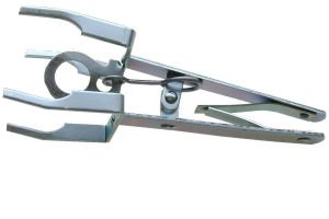 No.1402 Scissor Mole Traps BZP by Perry Hinges