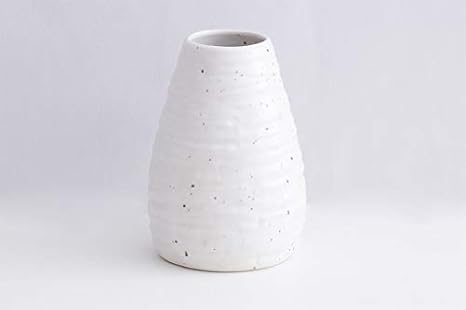 Amazon Co Jp 国産 陶器 花瓶 末広 白 4 5寸 2本組 花瓶 仏壇 お盆 お彼岸 お墓参り 供養 サイズ約 Cm 高さ14 差込内径4 5 底径8 3 胴張9 5 ホーム キッチン
