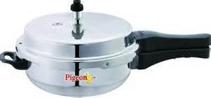 Pigeon by Stovekraft Deluxe Aluminium Pressure Pan With Lid Senior 6Liter