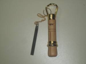 BOXWOOD POOL + SNOOKER CUE TIP CLAMP AND FILE**