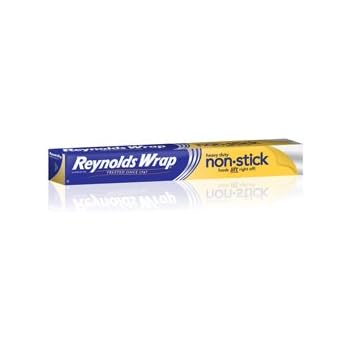 Amazon.com: Reynolds Non-stick Foil 35 sq ft Roll (2 Pack): Kitchen ...