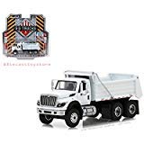 Greenlight BRAND NEW DIECAST 1:64 SD TRUCKS SERIES 4-2018 INTERNATIONAL WORKSTAR CONSTRUCTION DUMP TRUCK (WHITE) 45040-A
