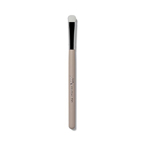 100% PURE Eyeshadow Smudger Brush, Cruelty Free, Soft Synthetic Makeup Brushes, Smudge Eye Makeup