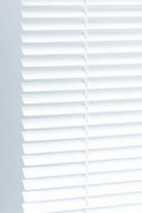 PVC VENETIAN BLIND WHITE (White, 120cm width x 152cm drop)