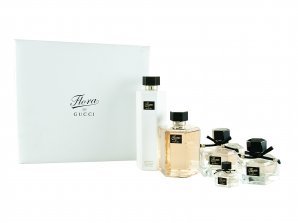 Gucci flora набор жен (туалетная вода 75мл+туалетная вода 30мл+лос.для тела 200мл+гель для душа 200мл+туалетная вода 5мл+косм.) (737052311944)
