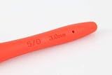 Clover Amour Crochet Hook 3.0mm Easy Grip Bright Colour view 5