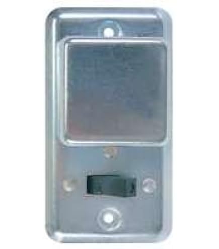 Bussman BP/SSU 2-1/4" 1/2 HP 15 Amp On/Off Fused Switch Box Cover - View #3