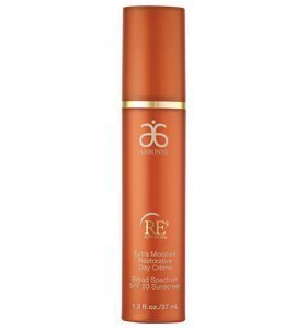 RE9 Advanced Extra Moisture Restorative Day Creme Broad Spectrum SPF 20 Sunscreen.
