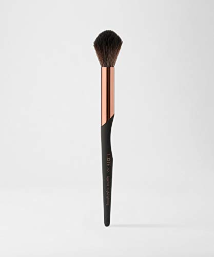 LUXIE 737 TAPERED HIGHLIGHTER BRUSH - PROTOOLS