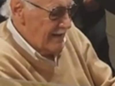 5 STAN+LEE+Autographed+Photograph+CREATOR