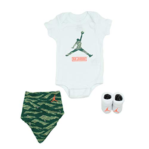 Air Jordan Infant 3 Piece Box Set (White (001), 0-6 Months)