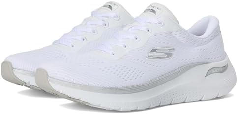 Arch Fit 2.0 Glow The Distance - Ténis femininos, malha branca e acabamento prateado, 38 EU