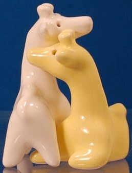 Hawaii Glass Salt &amp; Pepper Shakers Giraffes Yellow
