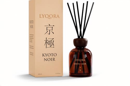 Lyqora Kyoto Noir Room Fragrance Sticks 200 ml Premium Reed Diffuser - Room Perfume Long-Lasting Air Freshener Home Decoration Aesthetic for Living Room, Bedroom, Bathroom, Elegant Gift Idea | Luxus Raumduft im edlen Amberglas mit Holzdeckel. Elegante Noten von Moschus & Amber für ein luxuriöses Premium Ambiente