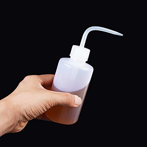4 Pcs 250ml Plastic Safety Lab Wash Bottle,Squeeze Bottle with Scale Labels (8 oz/4 Bottle).