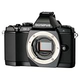 製品画像: OLYMPUS デジタルマイクロ一眼カメラ OM-D E-M5 1605万画素 144万ドット電子ビューファインダー 5軸対応手ぶれ補正 防塵 防滴