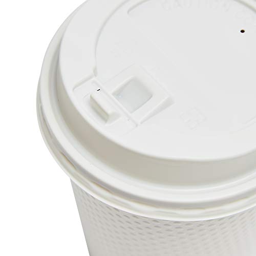 GeeOnyx Biodegradable 12 Oz Coffee Cups are a great alternative to traditional paper cups that cannot be recycled easily. These cups are made from heavy paper and come with a double-insulated wall that keeps your coffee hot for a longer period of time. They also feature a resealable lid that prevents any spills or leaks, making them ideal for use at home, in the office, and even while traveling.